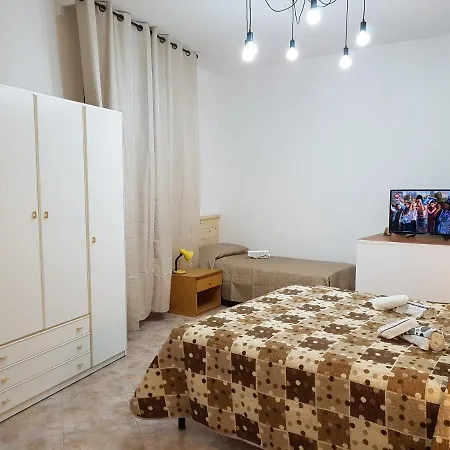 Casa Alessandro 住宿加早餐酒店 3*
