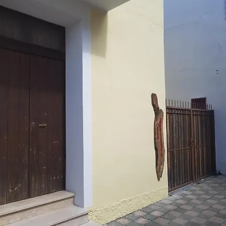 Casa Alessandro 斯卡莱阿